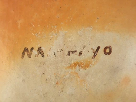 detail of E-719, showing the signature, Nampeyo