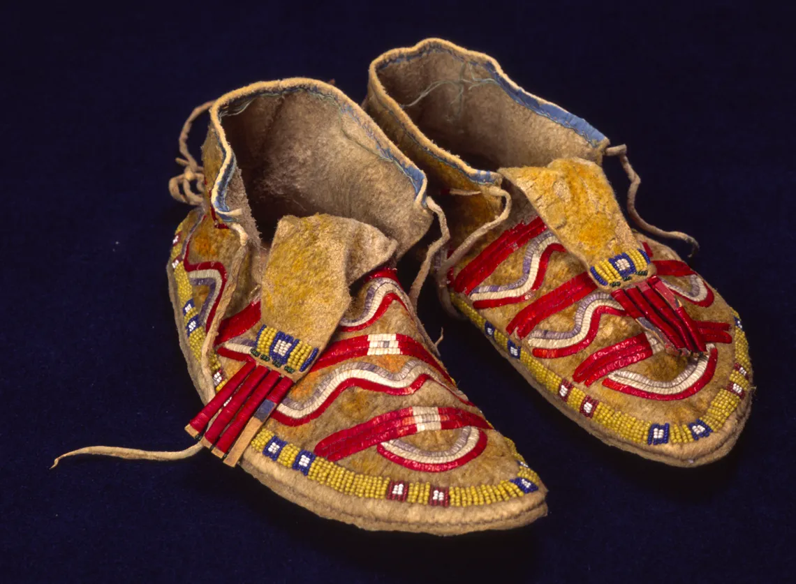 Moccasins, Lakota