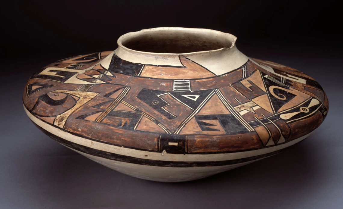 Sikyatki Polychrome jar, c. 1350–1625 CE.